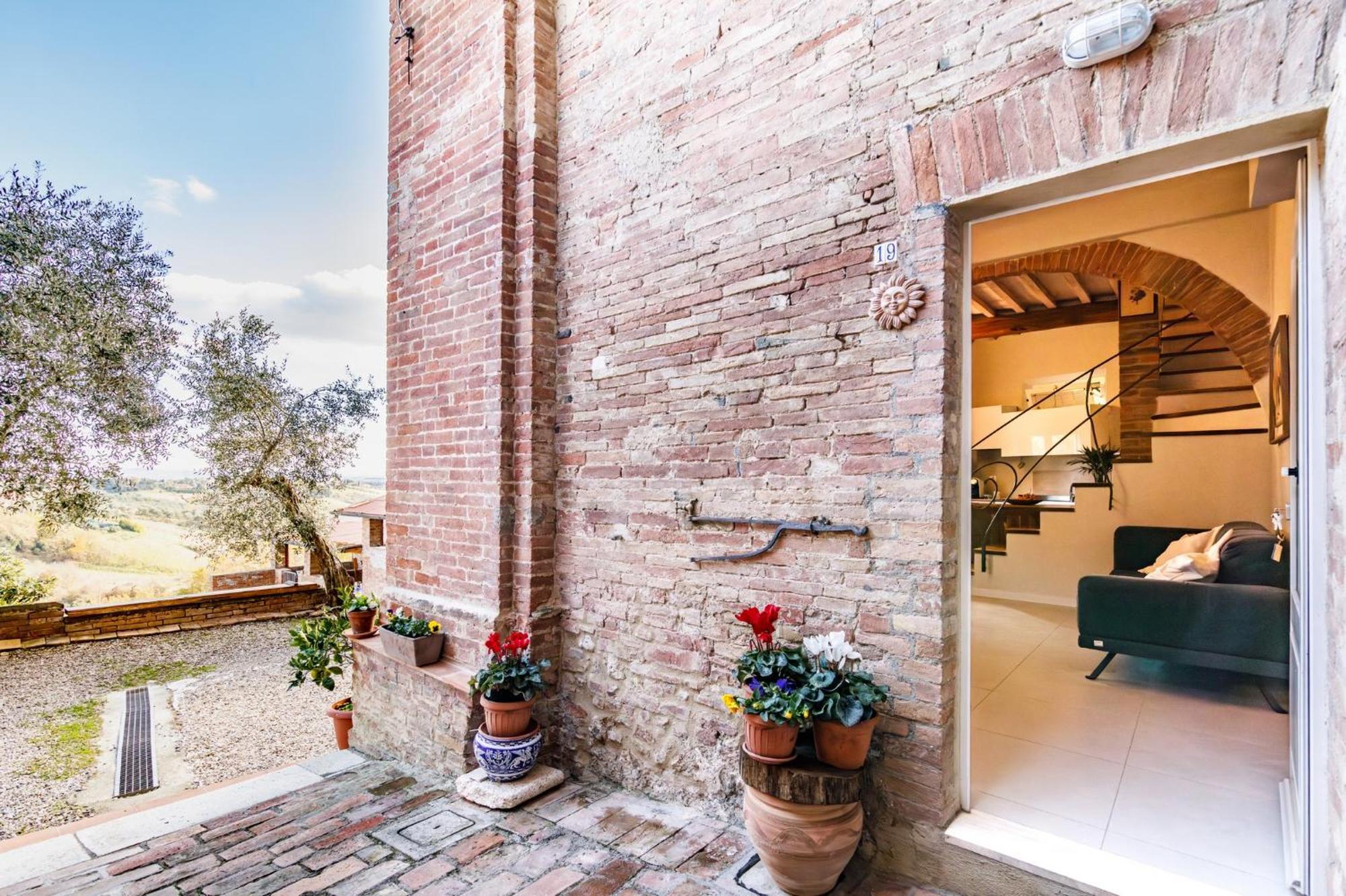 Porta Romana Elegant Apartments With Private Parking! Siena Luaran gambar